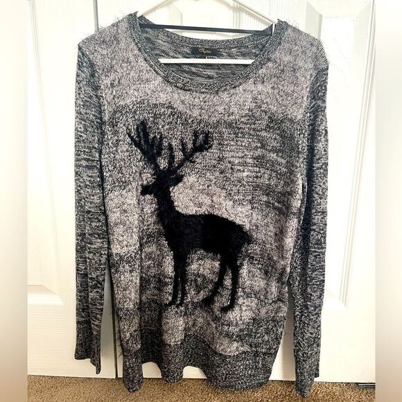 Cupid Reindeer Sweater - Picture 1 of 6